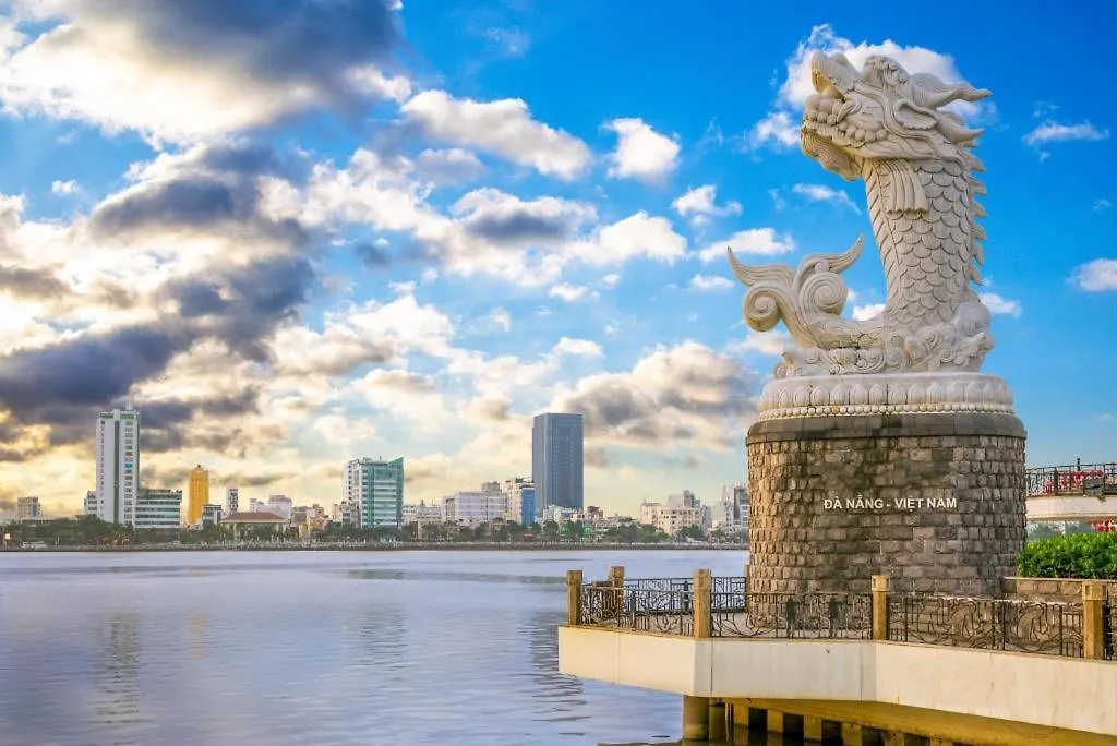 Angel Hotels Beach ダナン市